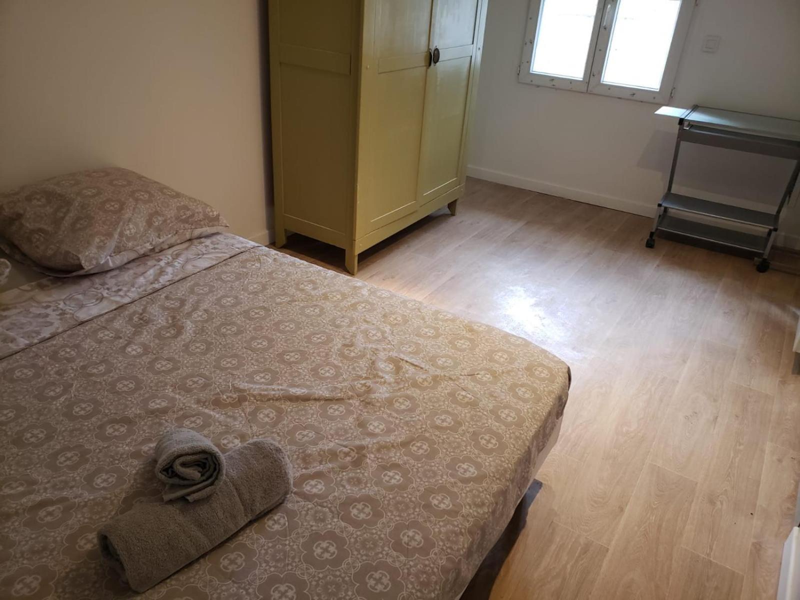 Chambres Meublees Et Spacieuses LʼIsle-Jourdain Εξωτερικό φωτογραφία