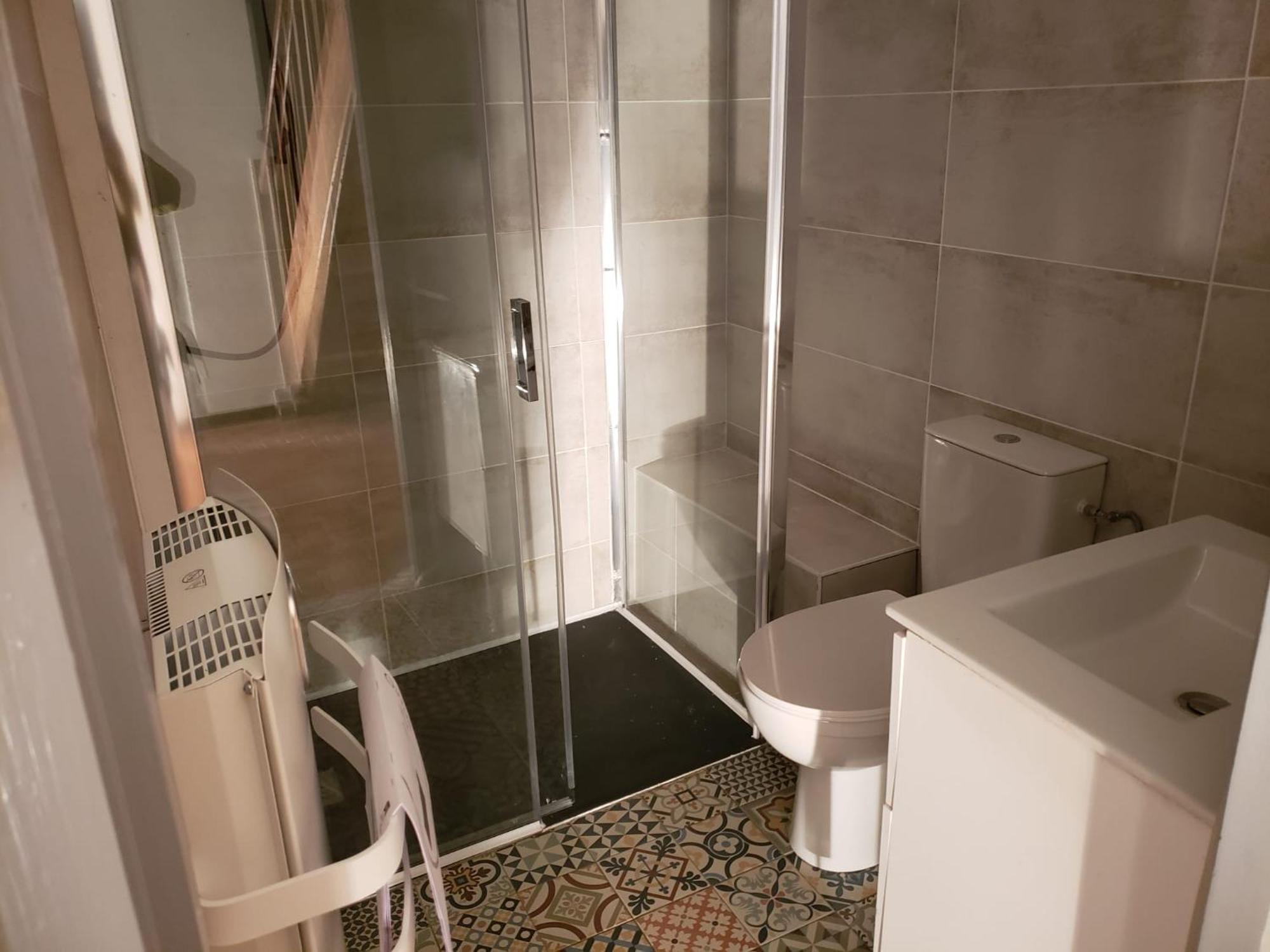 Chambres Meublees Et Spacieuses LʼIsle-Jourdain Εξωτερικό φωτογραφία